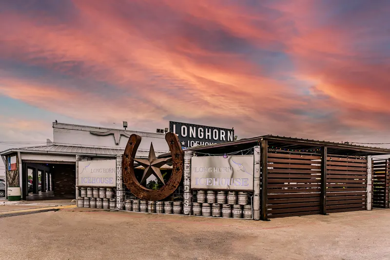 Longhorn Icehouse watch party venue
