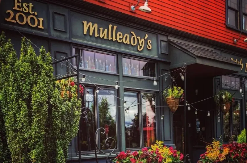 Mulleady's Irish Pub watch party venue